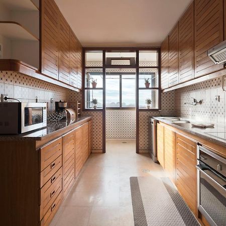 Lovelystay - Charming 3Br Flat W/ Free Parking In Devesas Вила Нова ди Гая Екстериор снимка