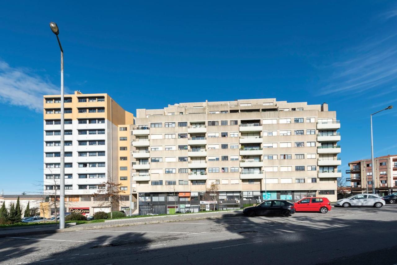 Lovelystay - Charming 3Br Flat W/ Free Parking In Devesas Вила Нова ди Гая Екстериор снимка